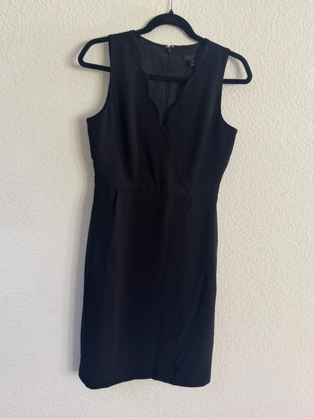 J. Crew Women’s Black Scallop Sheath cocktail Dress size 6 - Picture 8 of 12